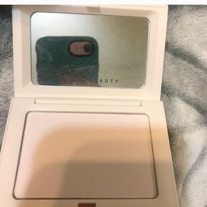 FENTY INVISMATTE BLOTTING POWDER